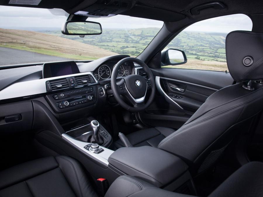  BMW 318d Touring 2012 года  (UK) (фото 7 из 7)